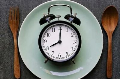 Nhịn ăn khô là gì, có an toàn không?