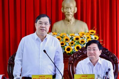 Phó Thủ tướng Phạm Gia Túc yêu cầu Tây Ninh phấn đấu tăng trưởng 10,5% trở lên