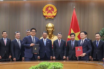 Thủ tướng Lê Minh Hưng tiếp Chủ tịch kiêm Tổng Giám đốc Tập đoàn Dầu khí quốc gia Malaysia