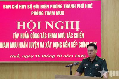 Bộ đội Biên phòng thành phố Huế tập huấn công tác tham mưu tác chiến, huấn luyện