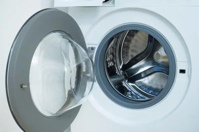 Vì sao giặt một chiếc khăn khiến máy giặt rung lắc dữ dội?