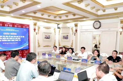 Ủy ban Văn hóa và Xã hội làm việc với Trường ĐH Sư phạm Nghệ thuật Trung ương