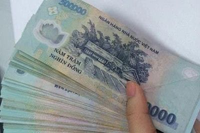 Người phụ nữ mua tặng xe SH, lừa tiền bạn trai