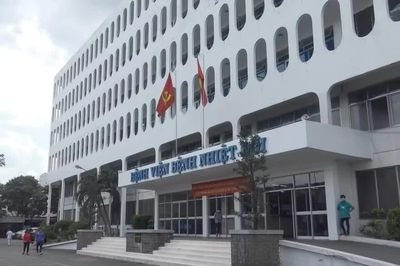 Ba học sinh cùng trường mắc não mô cầu, một em đã tử vong
