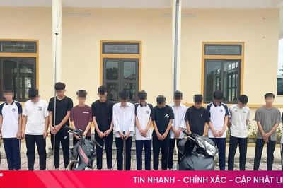 Ngăn chặn kịp thời 15 thanh, thiếu niên chuẩn bị hung khí để giải quyết mâu thuẫn