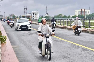 Đóng cầu Trà Khúc 1 từ 14h ngày 18/10, phương tiện qua sông bằng cách nào?