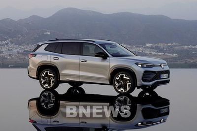 Thị trường ô tô Việt Nam thêm mẫu SUV 7 chỗ giá từ 1,639 tỷ đồng