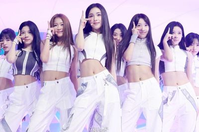 Nhóm nhạc nữ mới của Lee Soo Man 'vượt mặt' NewJeans