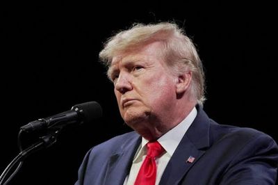 Tổng thống Trump bị chỉ trích vì đoạn video dài 41 giây mới đăng tải