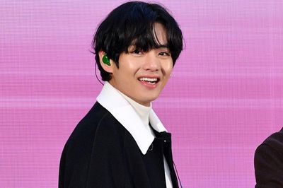 V (BTS) không dự Paris Fashion Week vẫn tạo ra giá trị truyền thông cực khủng