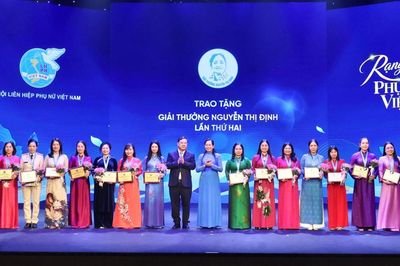 Trao Giải thưởng Nguyễn Thị Định năm 2026: Tôn vinh 32 cán bộ Hội phụ nữ tận tâm, sáng tạo