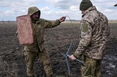 Nhà Trắng bị nhắc tên trong vụ hạn chế kết nối vệ tinh của Ukraine
