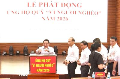 Thường trực Tỉnh ủy Khánh Hòa phát động ủng hộ Quỹ "Vì người nghèo" năm 2026