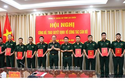 Đảng ủy Quân sự tỉnh Lai Châu công bố trao quyết định về công tác cán bộ