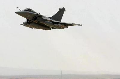 Pháp bắt đầu triển khai phương tiện quân sự tại Saudi Arabia