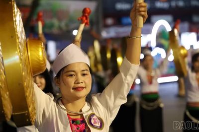 Nhịp cầu gắn kết cộng đồng
