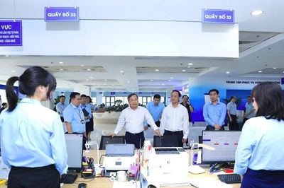 Luật Thủ đô 2026: Hà Nội mạnh tay cắt giảm thủ tục, giảm gánh nặng cho doanh nghiệp