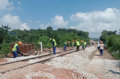 Hà Tĩnh: Gỡ nút thắt mặt bằng, thúc tiến độ dự án đường sắt hơn 1.480 tỷ đồng