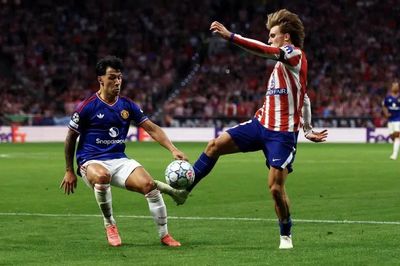 Lisandro Martinez xin lỗi ban lãnh đạo Man United sau phát ngôn gây sốc