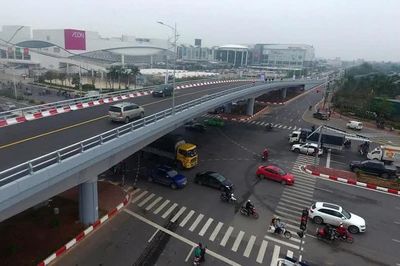 Hà Nội: Nhiều thay đổi khi lưu thông qua khu vực cầu vượt Long Biên từ 20/10