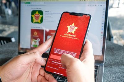 VNeID có hơn 77 tiện ích, 25 địa phương triển khai phí 0 đồng dịch vụ công trực tuyến
