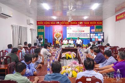 Cà Mau tìm giải pháp nâng cao hiệu quả nuôi tôm sú
