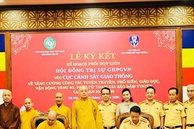 Phát huy vai trò tăng ni, phật tử xây dựng văn hóa giao thông