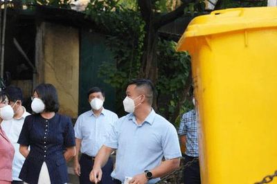 Khảo sát công tác quản lý chất thải rắn y tế tại Khu xử lý chất thải rắn Cầu Diễn