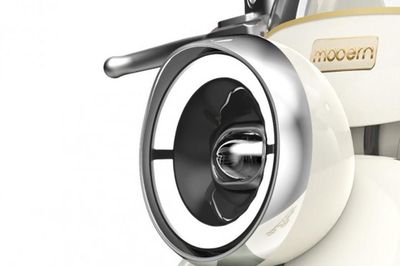 Xe máy điện giá 31 triệu đồng sang hơn SH Mode, đi 72km/1 lần sạc, có I-Control, TCS xịn nhất