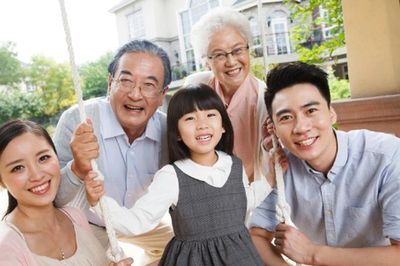 Phúc đức tại mẫu - không đổ cả gánh nặng phước họa gia đình cho người mẹ