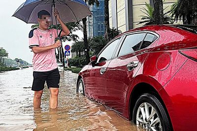 Hà Nội thúc tiến độ 62 điểm thi công, xử lý úng ngập thế nào?