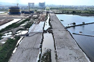 Cận cảnh dự án đường nghìn tỷ ở Huế bị nước bủa vây, thi công gặp khó