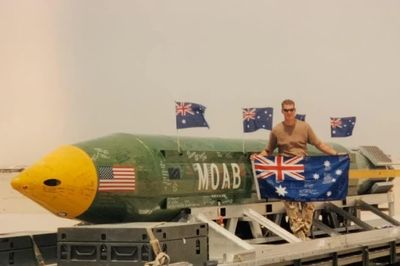 Vì sao Mỹ phát triển bom MOAB thay vì sử dụng bom xuyên phá hầm ngầm?