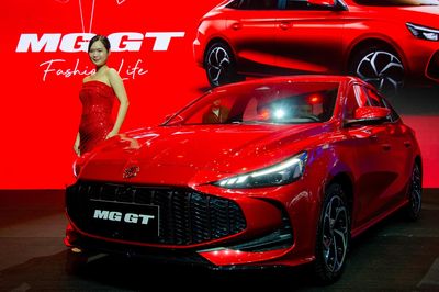 Chi tiết MG GT - sedan dáng coupe cỡ C giá từ 512 triệu đồng