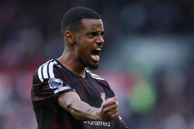 Tiền đạo 140 triệu euro tỏa sáng giúp Liverpool lội ngược dòng