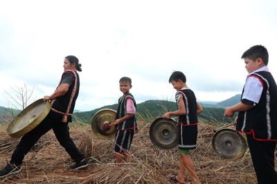 Ngày Quốc tế Di sản văn hoá phi vật thể 17.10:Để di sản sống trong hôm nay, tiếp sức cho tương lai