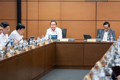 Chủ tịch Quốc hội: Chuyển từ tư duy cấp phát sang kiến tạo điều kiện phát triển