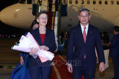 Thủ tướng Công quốc Liechtenstein Brigitte Haas đến Hà Nội, bắt đầu thăm chính thức Việt Nam