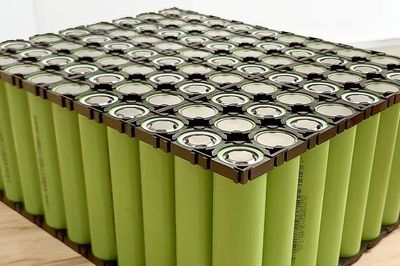 Tận dụng phụ phẩm giấy làm vật liệu pin natri-ion