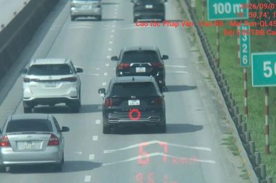 Chạy 100 km/h cần giữ khoảng cách bao xa?