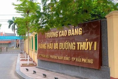 Tạm giữ hình sự học sinh lớp 11 đánh bạn tử vong