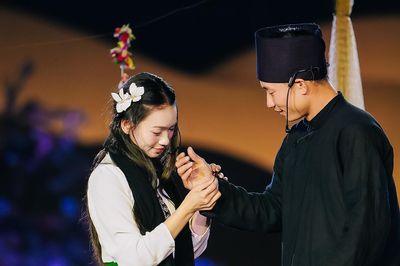 Truyện thơ 'Xống chụ xon xao' của người Thái lên sân khấu thực cảnh