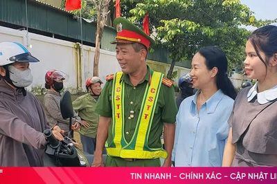 Lập lại trật tự an toàn giao thông trước cổng trường