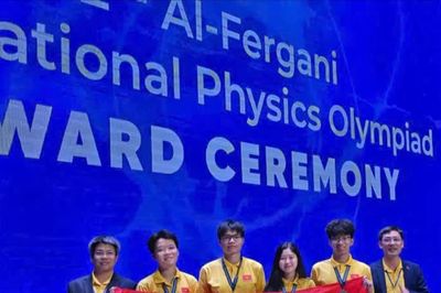 4/4 học sinh Việt Nam đoạt huy chương Olympic Vật lý Quốc tế Al-Fergani