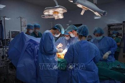 Tri ân gia đình cô giáo hiến tạng cứu người