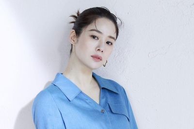 Mỹ nhân phim Giày Thủy Tinh tiết lộ bí quyết giữ gìn nhan sắc sau 30 năm hoạt động nghệ thuật