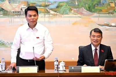 Luật hóa quyền 'đồng kiểm', siết an toàn 'tiền thu hộ' bưu chính