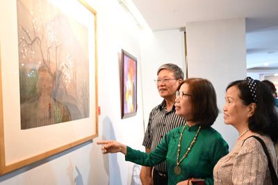 Khai mạc triển lãm mỹ thuật 'Duyên sắc 3 miền'