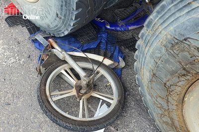 Va chạm với xe ben, một phụ nữ đi xe đạp điện bị thương tích nặng