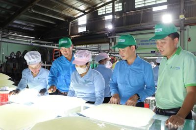 Tăng cường đối thoại để chăm lo, bảo vệ lao động nữ